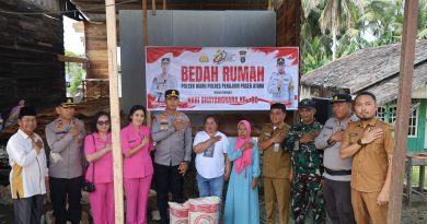 Hari Bhayangkara Polres PPU Tebar Kepedulian Lewat Program Bedah Rumah Warga Waru