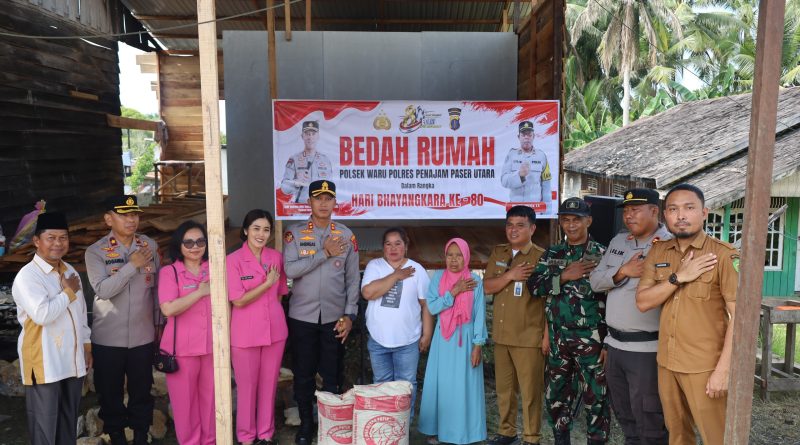 Hari Bhayangkara Polres PPU Tebar Kepedulian Lewat Program Bedah Rumah Warga Waru